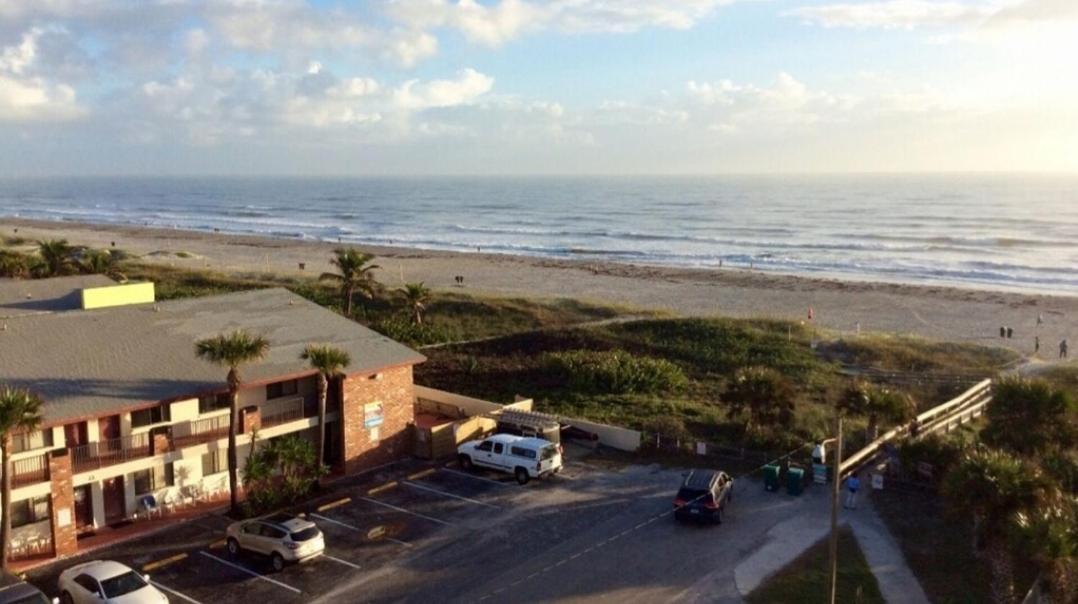 Sandcastles Condominium Complex Cocoa Beach Exterior photo